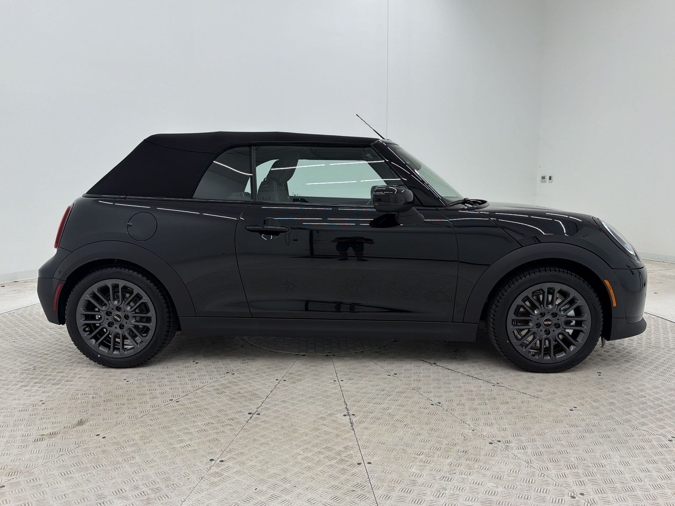New 2026 MINI Cooper S FWD image 25