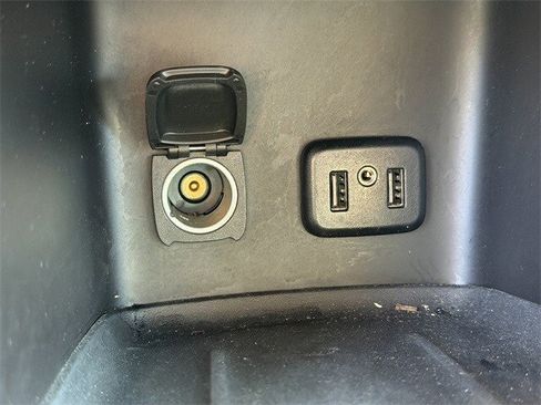 Used 2019 GMC Acadia SLT w/ Black Edition image 21