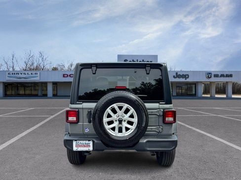 Used 2023 Jeep Wrangler Sport AWD/4WD image 4