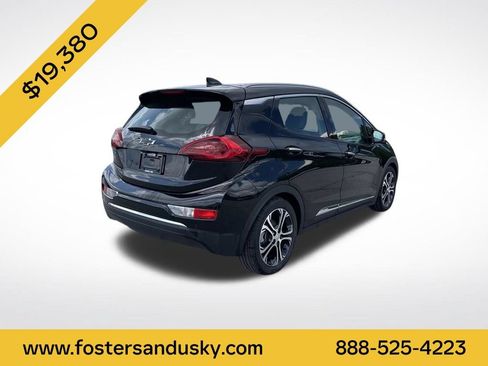 Used 2021 Chevrolet Bolt Premier w/ Infotainment Package FWD image 5