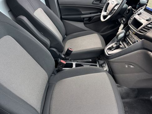 Used 2023 Ford Transit Connect XL image 13