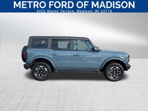 Used 2024 Ford Bronco Outer Banks image 1