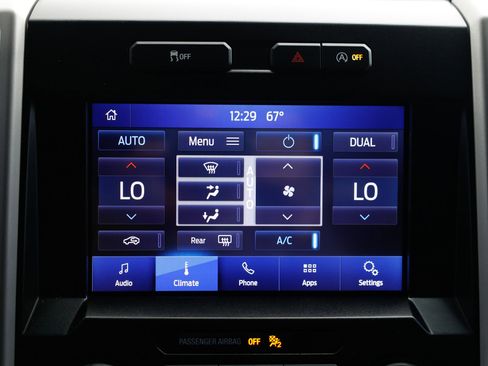 Used 2019 Ford F150 Lariat image 37