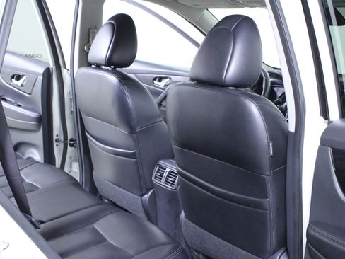 Used 2017 Nissan Rogue SL w/ SL Premium Package image 14