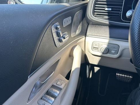 Used 2023 Mercedes-Benz GLS 450 4MATIC image 14