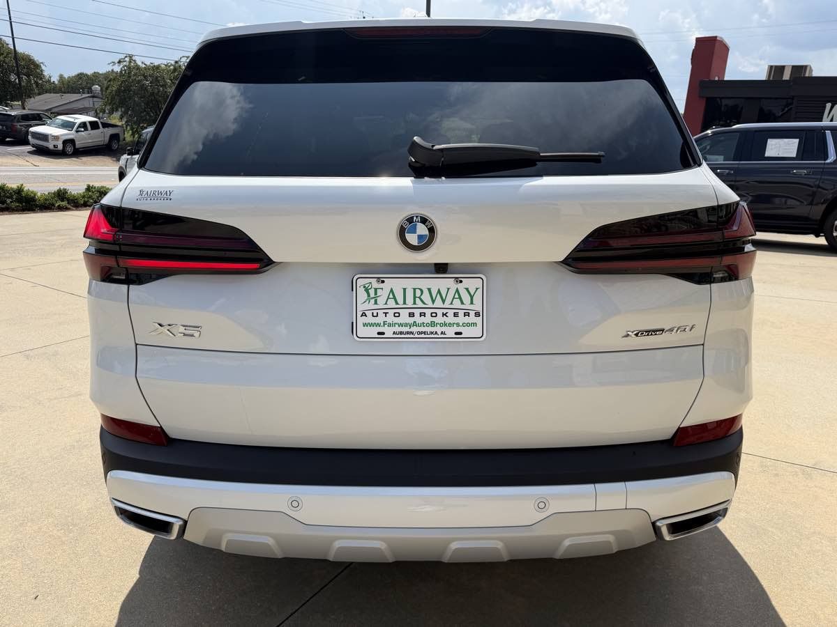 Used 2026 BMW X5 xDrive40i AWD/4WD image 7