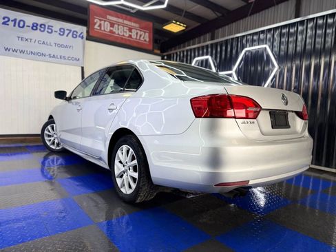 Used 2012 Volkswagen Jetta SE image 24
