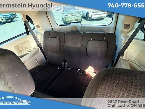Used 2014 Dodge Grand Caravan American Value Package FWD image 7