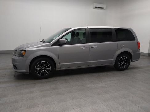 Used 2018 Dodge Grand Caravan GT FWD image 2