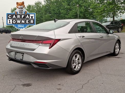 Used 2021 Hyundai Elantra SE FWD image 9