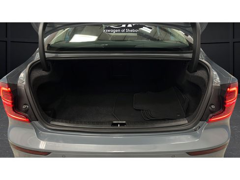Used 2024 Volvo S60 B5 Plus AWD/4WD image 25