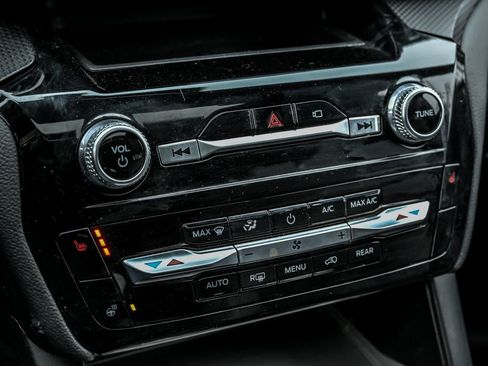 Used 2022 Ford Explorer ST-Line w/ Class IV Trailer Tow Package image 25