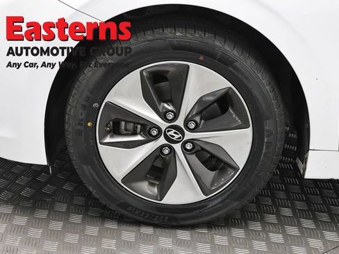 Used 2019 Hyundai Ioniq Electric FWD image 32