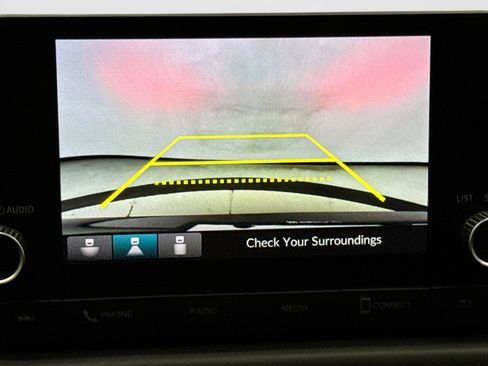 Used 2024 Honda HR-V LX image 15
