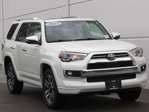 Used 2023 Toyota 4Runner Limited AWD/4WD image 2