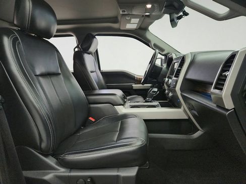 Used 2019 Ford F150 Lariat w/ Equipment Group 502A Luxury AWD/4WD image 27