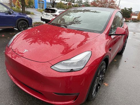 Used 2022 Tesla Model Y Performance image 12