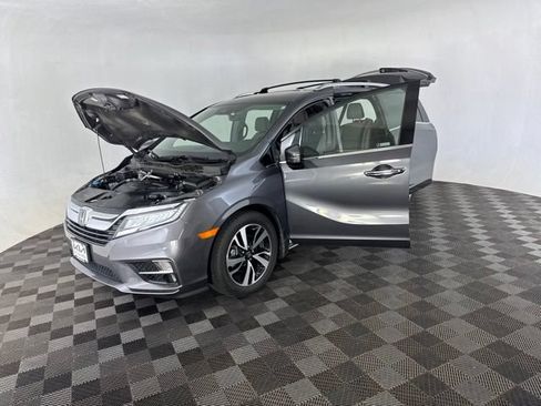 Used 2019 Honda Odyssey Elite image 12