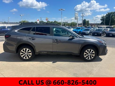 Used 2024 Subaru Outback Premium AWD/4WD image 5