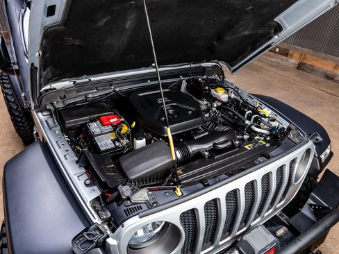 Used 2022 Jeep Wrangler Rubicon AWD/4WD image 35