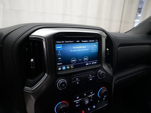 Used 2021 Chevrolet Silverado 1500 LT w/ LPO, Liner Protection Package AWD/4WD image 5