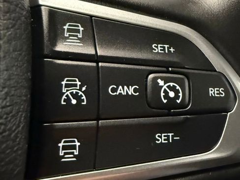 Used 2022 Jeep Compass Limited image 27