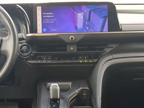 Certified 2023 Toyota Crown XLE image 17