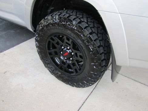 Used 2023 Toyota 4Runner SR5 image 29