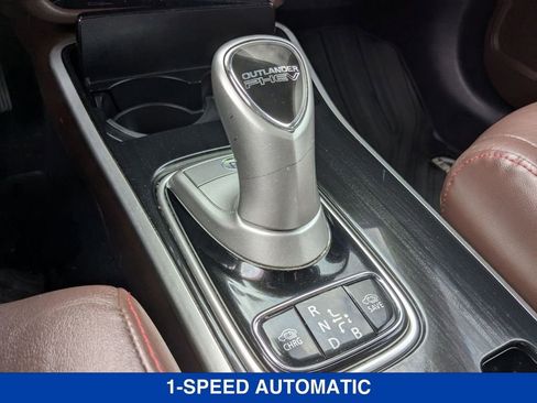 Used 2018 Mitsubishi Outlander SEL image 28