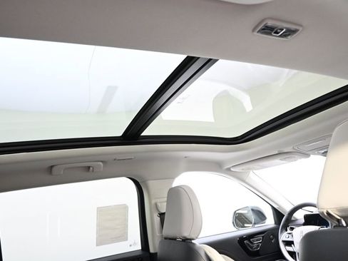 New 2026 Lincoln Aviator Reserve w/ Jet Appearance Package AWD/4WD image 17