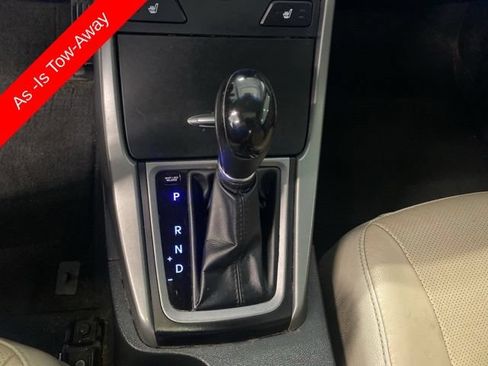 Used 2015 Hyundai Elantra Limited w/ Option Group 05 FWD image 21
