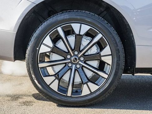 Used 2026 Volvo XC60 T8 Plus AWD/4WD image 18
