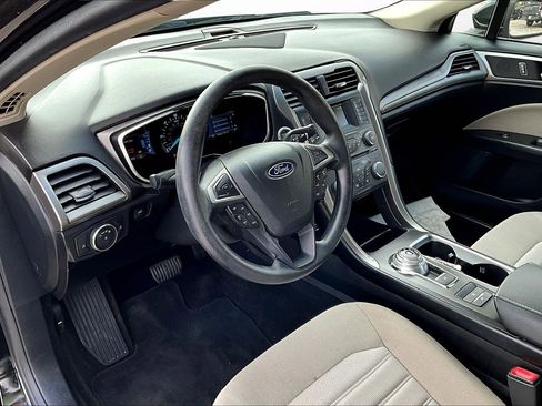 Used 2017 Ford Fusion S image 20