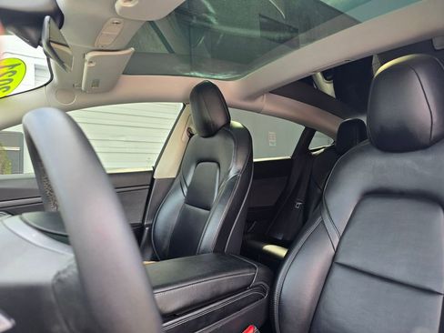 Used 2021 Tesla Model 3 Standard Range Plus RWD image 22