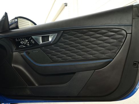 Used 2017 Jaguar F-TYPE SVR image 17