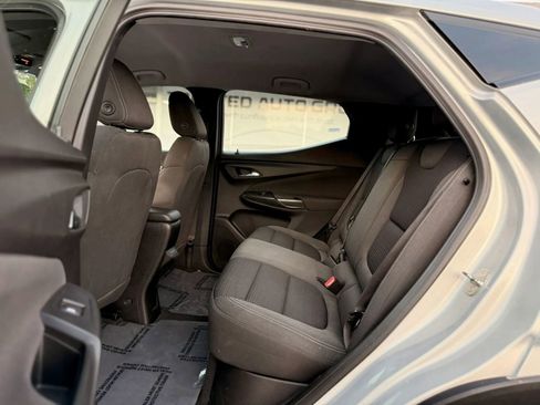 Used 2023 Chevrolet Bolt EUV LT image 21