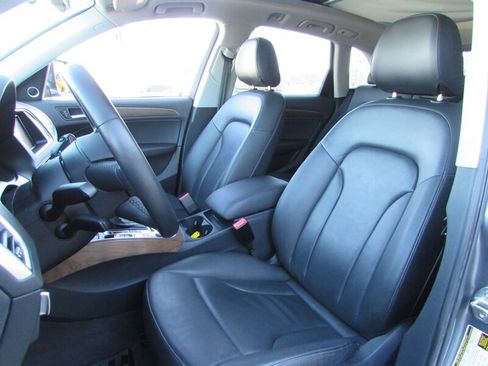 Used 2013 Audi Q5 2.0T Premium Plus w/ Premium Plus Pkg image 7