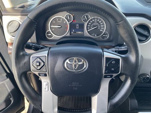 Used 2014 Toyota Tundra Limited image 24