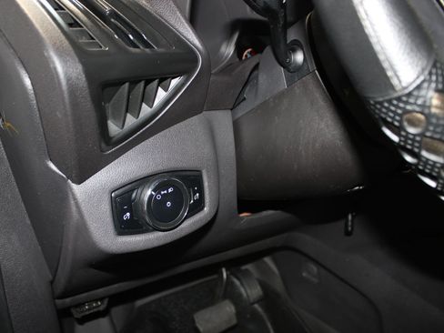 Used 2018 Ford Transit Connect XL FWD image 17