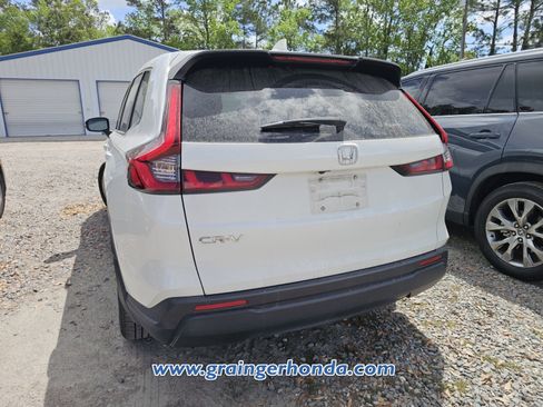 Used 2023 Honda CR-V EX image 9