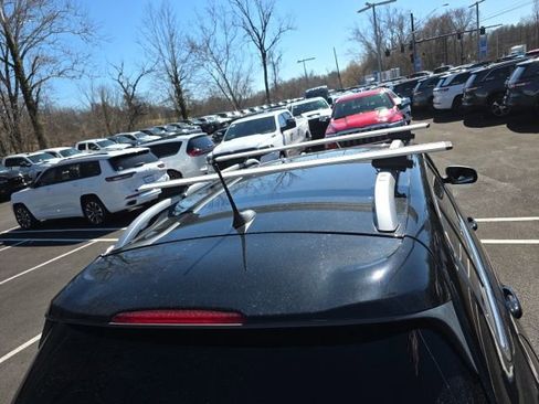 Used 2019 Jeep Cherokee Latitude Plus image 8