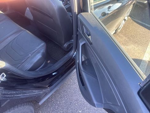 Used 2019 Volkswagen Jetta GLI Autobahn image 22