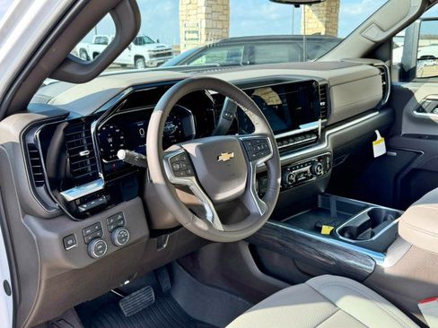 New 2026 Chevrolet Silverado 2500 LTZ w/ LTZ Premium Package image 17