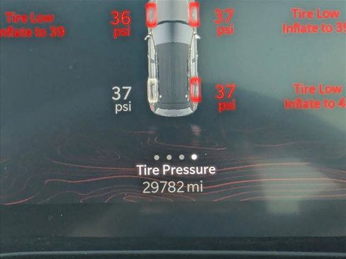 Used 2022 Jeep Grand Cherokee Overland w/ Luxury Tech Group IV image 11