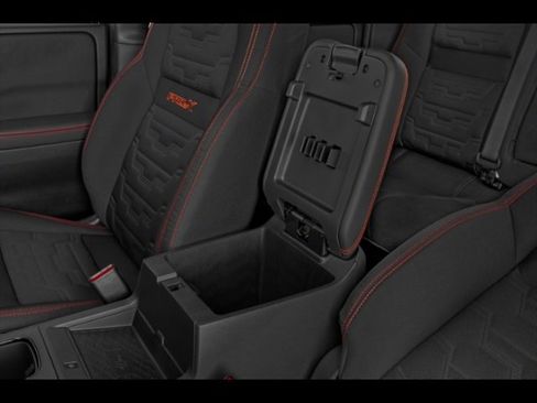 Used 2024 Nissan Frontier PRO-4X w/ Pro Convenience Package image 11