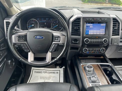 Used 2019 Ford Expedition Platinum AWD/4WD image 19