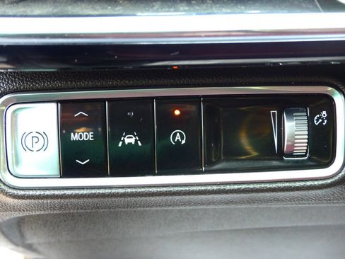 Used 2024 Buick Envision Sport Touring image 31