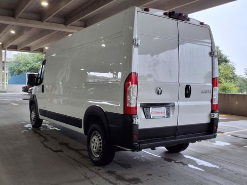 Used 2025 RAM ProMaster 2500 w/ Convenience Group FWD image 4