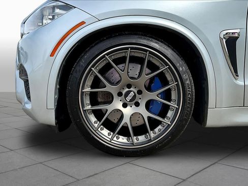 Used 2016 BMW X5 M image 10