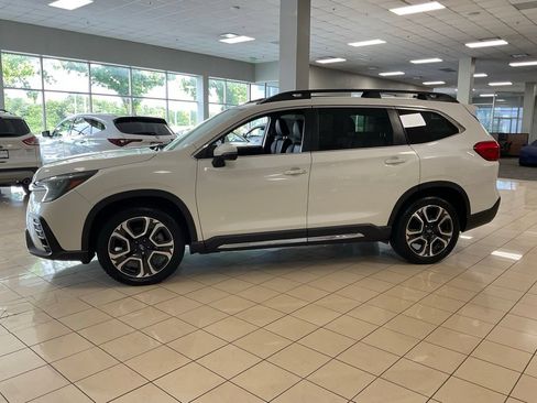 Used 2023 Subaru Ascent Limited AWD/4WD image 4